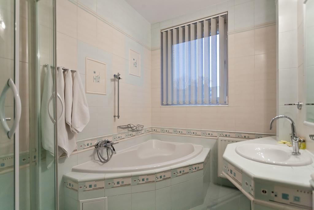 Apartamenty Kamienica Kazimierz Krakow Ruang foto